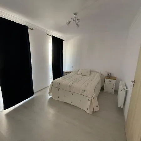 Daire Apartament Iris